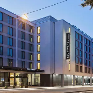 Hotel Courtyard By Marriott East, München