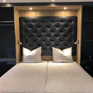 Deluxe Μόναχο