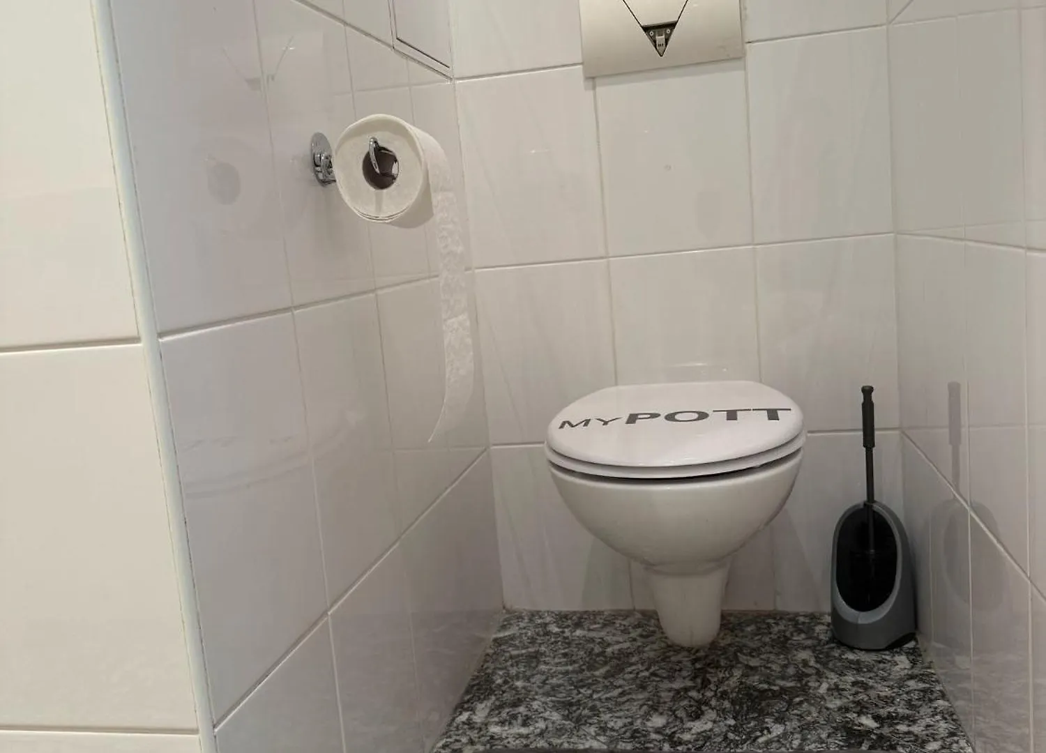 Apartment Harlaching Monachium 0*,
